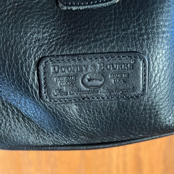 Dooney and Bourke - Picture 2 of 5